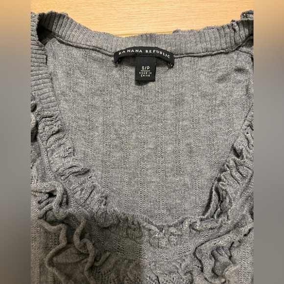 Banana Republic Size Small Knit Tank Top 80% cotton 10% silk - Picture 2 of 4